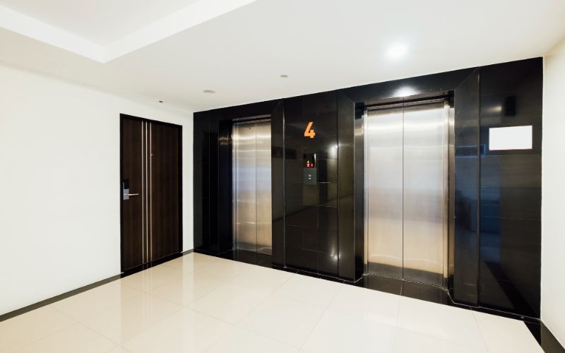 Giải pháp tối ưu chi phí bảo trì thang máy chung cư dài hạn