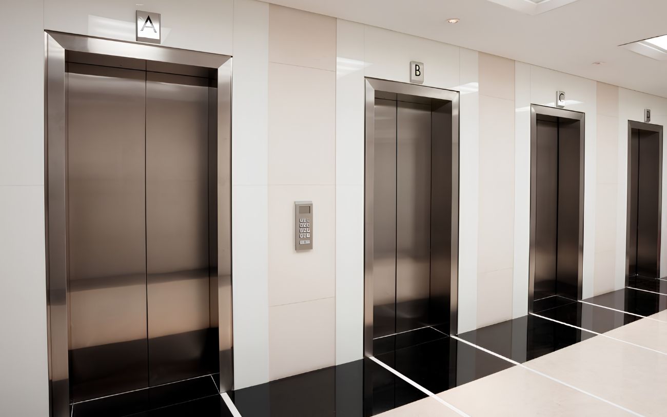 Hướng dẫn chọn kích thước cửa thang máy phù hợp