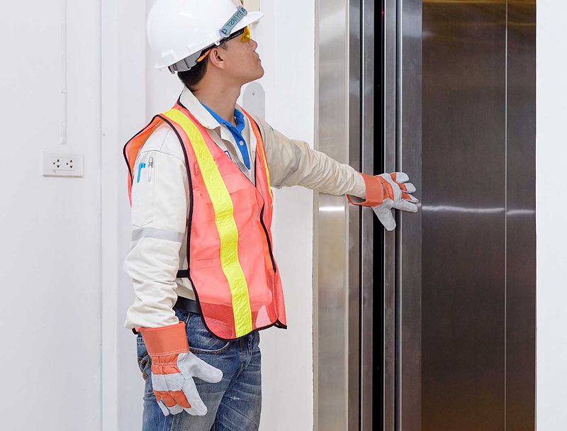Lưu ý khi lựa chọn dịch vụ sửa thang máy quận 2