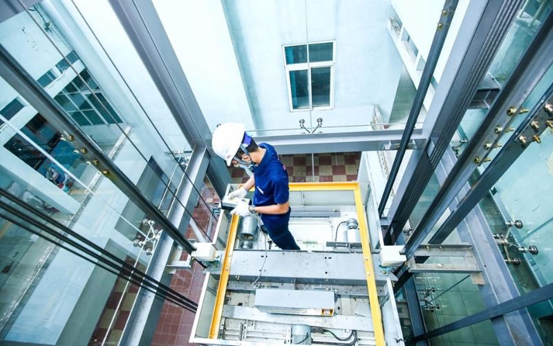 Nhân Phát - Đơn vị cung cấp & lắp đặt cửa thang máy uy tín