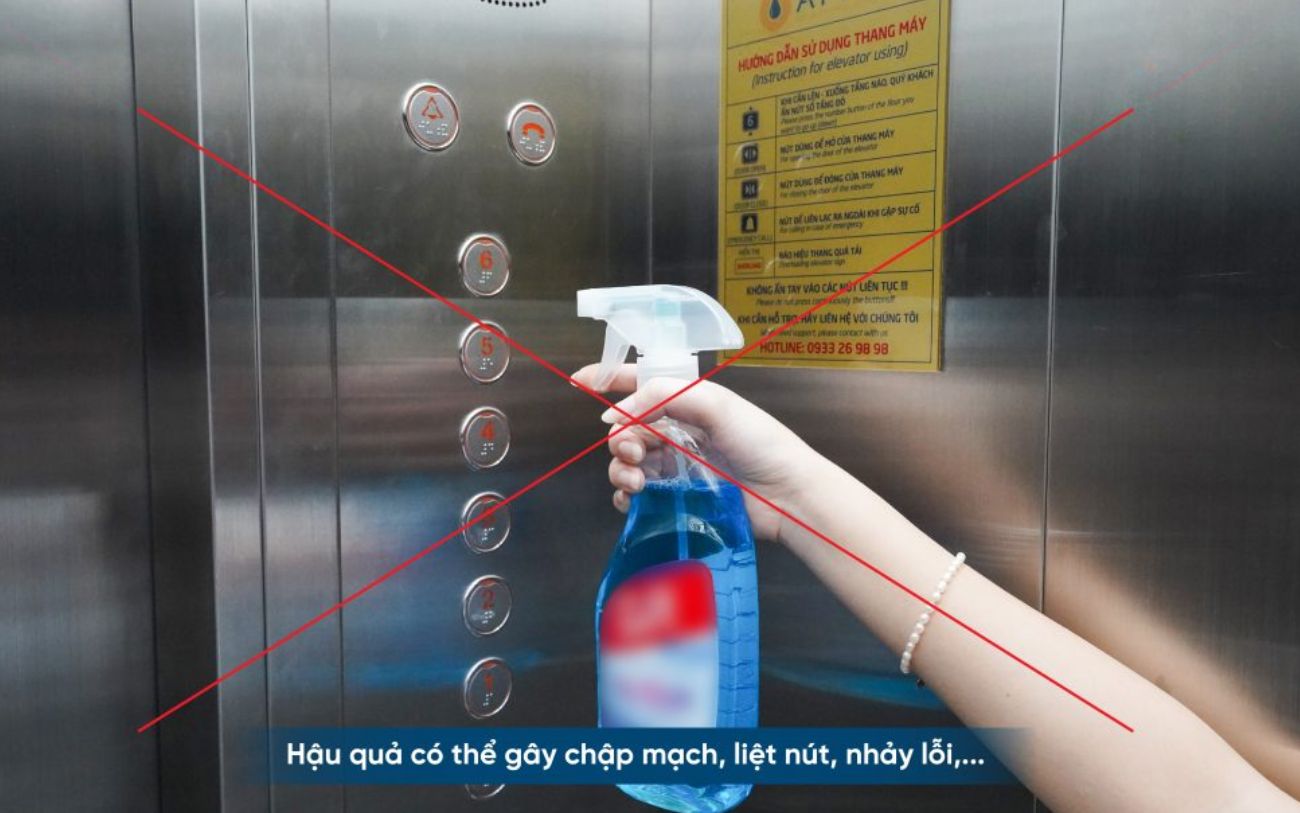 Vệ sinh thang máy sai cách